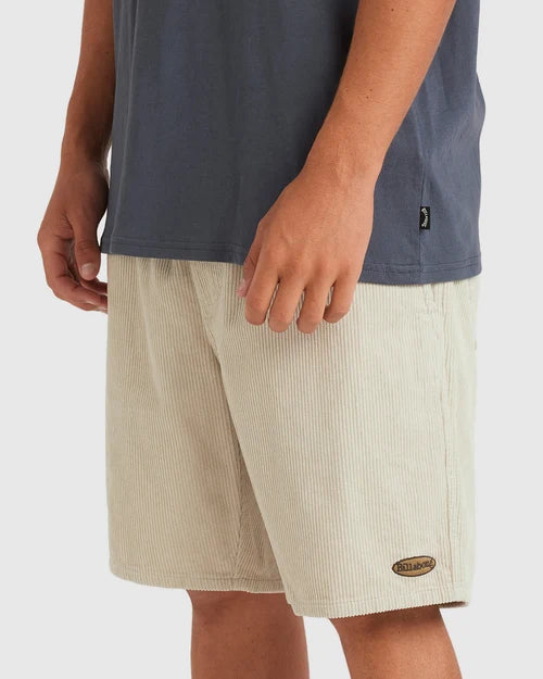 BILLABONG MENS LARRY CORDUROY 18" WALKSHORTS – STONE