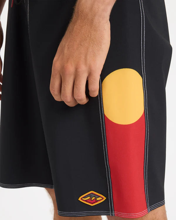 BILLABONG MENS OTIS D'BAH PRO 19" BOARDSHORTS PERFORMANCE SURF SHORT – BLACK