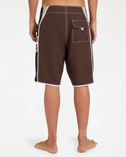 BILLABONG MENS SPEC DBAH BIO WAVE PRO 21" BOARDSHORTS – DARK BROWN