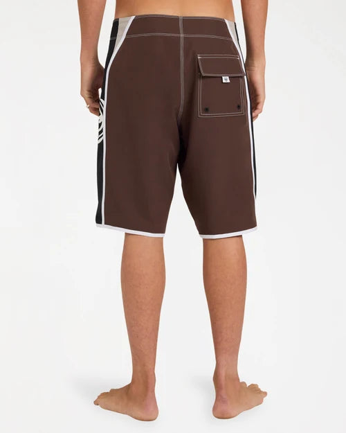 BILLABONG MENS SPEC DBAH BIO WAVE PRO 21" BOARDSHORTS – DARK BROWN