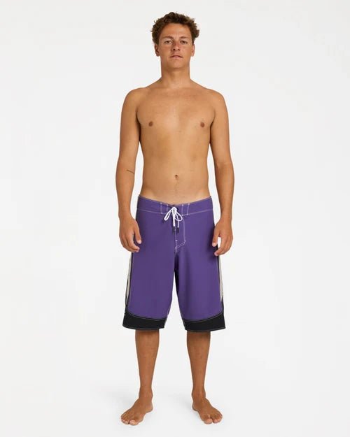 BILLABONG MENS SPEC SYSTEMS PRO 23" BOARDSHORTS – PURPLE