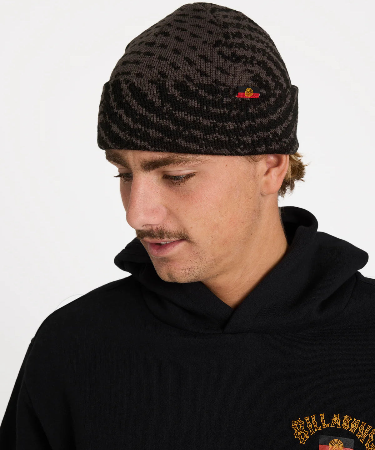 billabong-otis-wavey-beanie-black1.webp