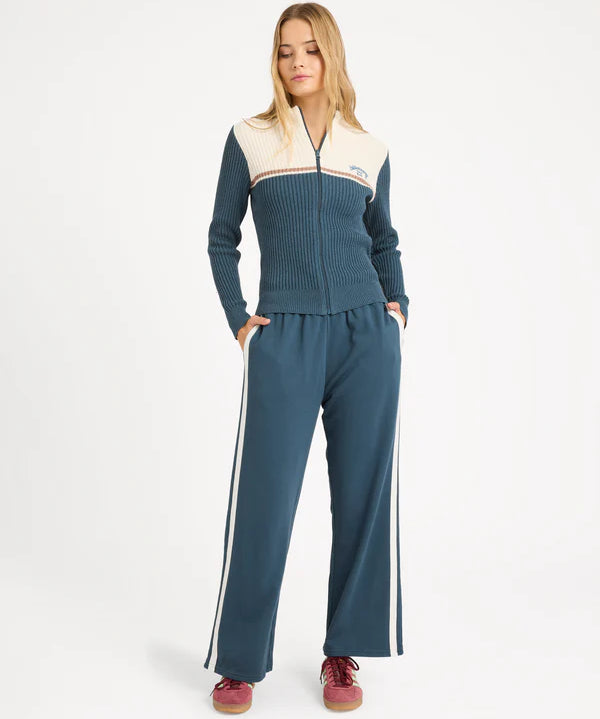 billabong-real-since-73-trackpants-stormy1.webp