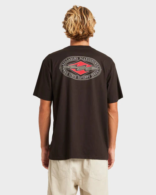 BILLABONG ROTOR DIAMOND REGULAR T-SHIRT – MENS SURF LOGO TEE IN BLACK RED