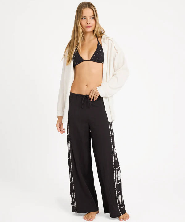 billabong-sea-side-dreamer-elastic-waist-pants-black-sands1.webp