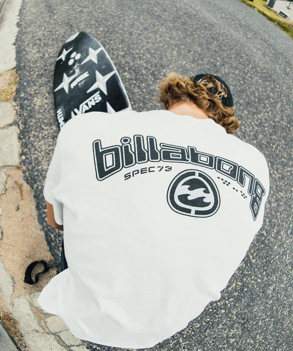 billabong-spec-73-bio-arch-og-tshirt-fog-gray.webp