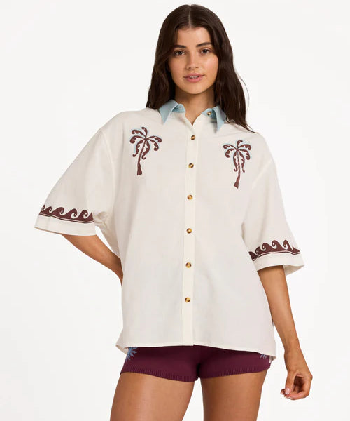 billabong-womens-surf-cowgirl-shirt-salt-crystal1.webp