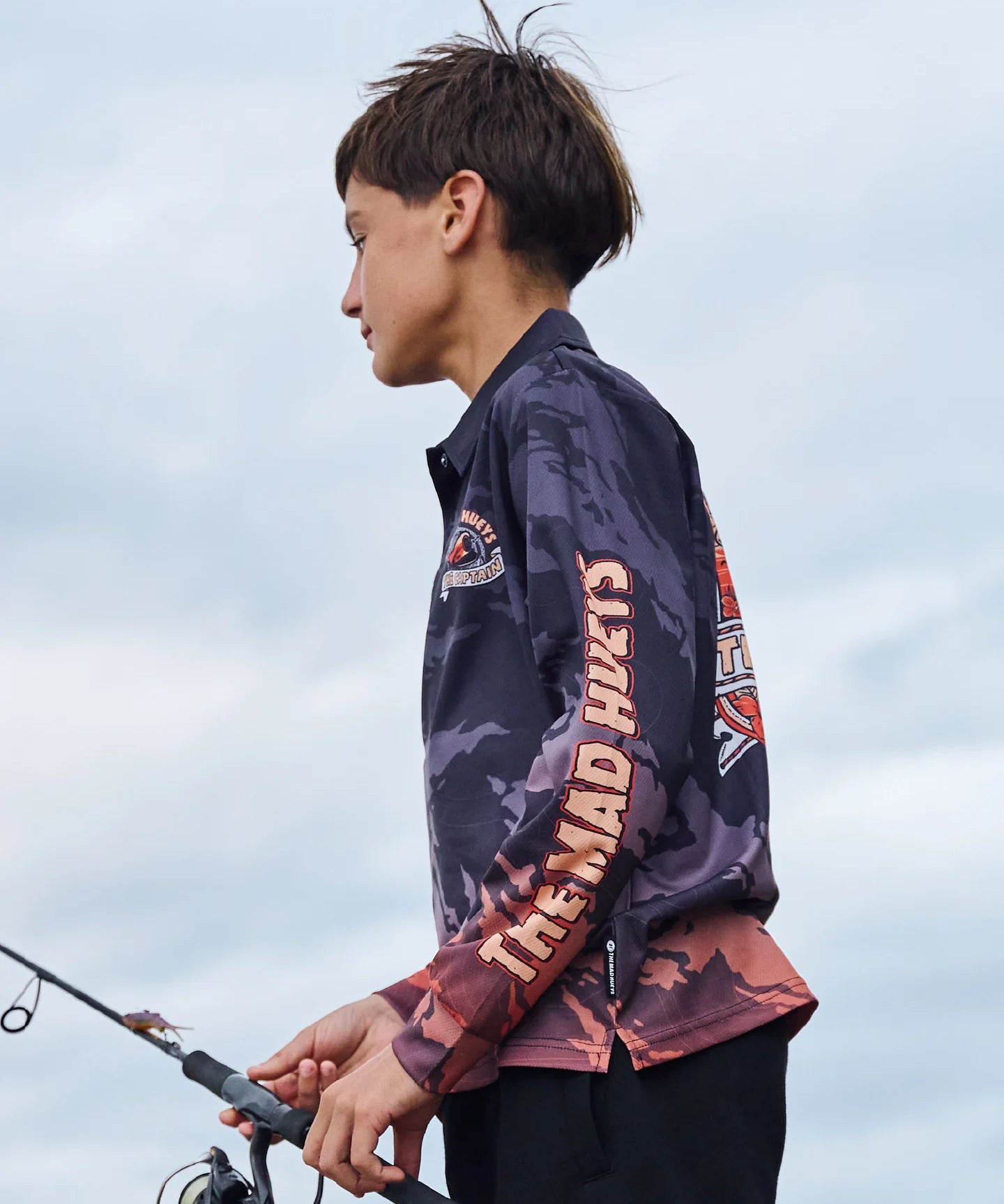 captain-two-faced-youth-fishing-jersey-black5.webp