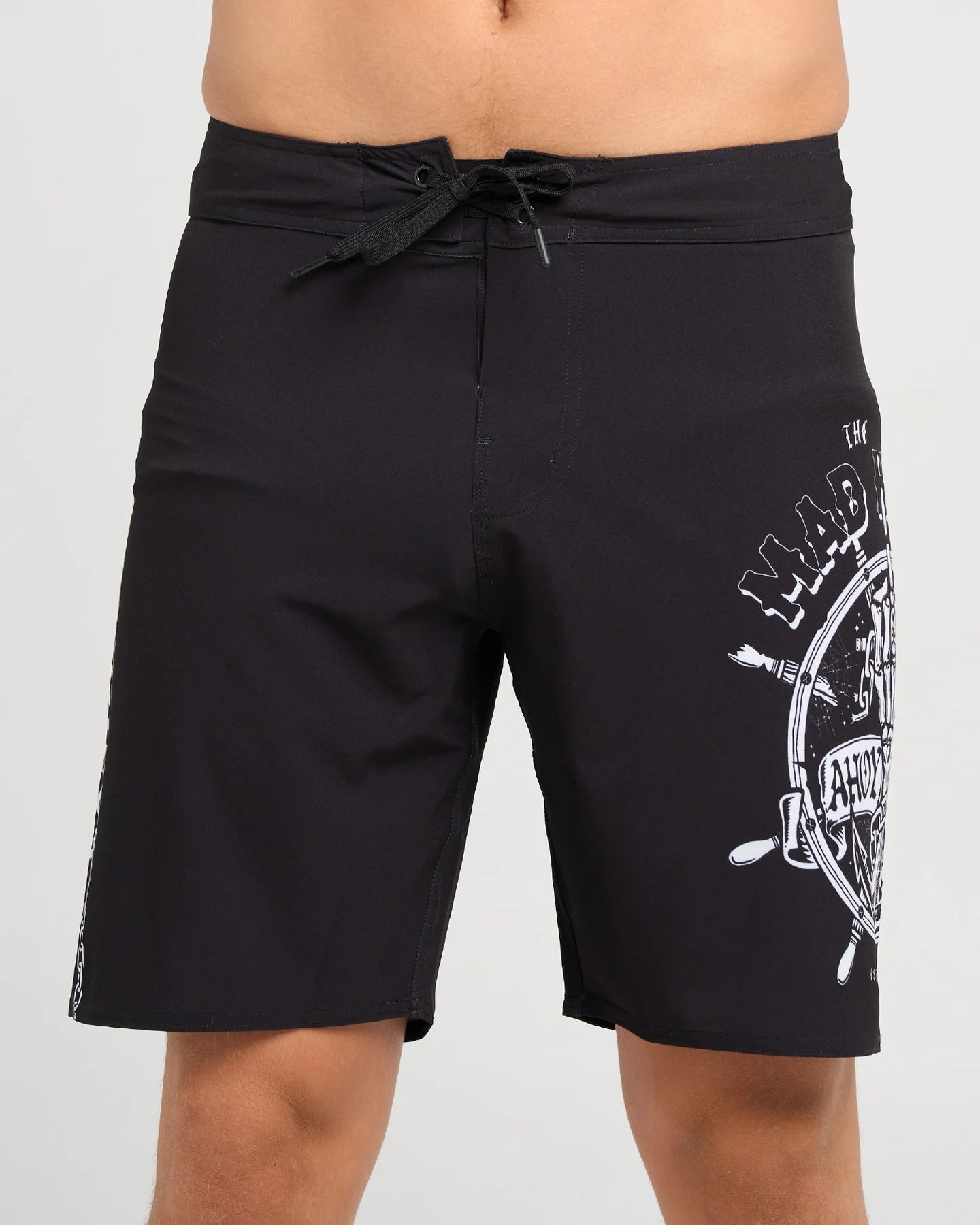 THE MAD HUEYS CHAIN FKRS MENS 19 INCH BOARDSHORT BLACK SURF SWIM SHORTS