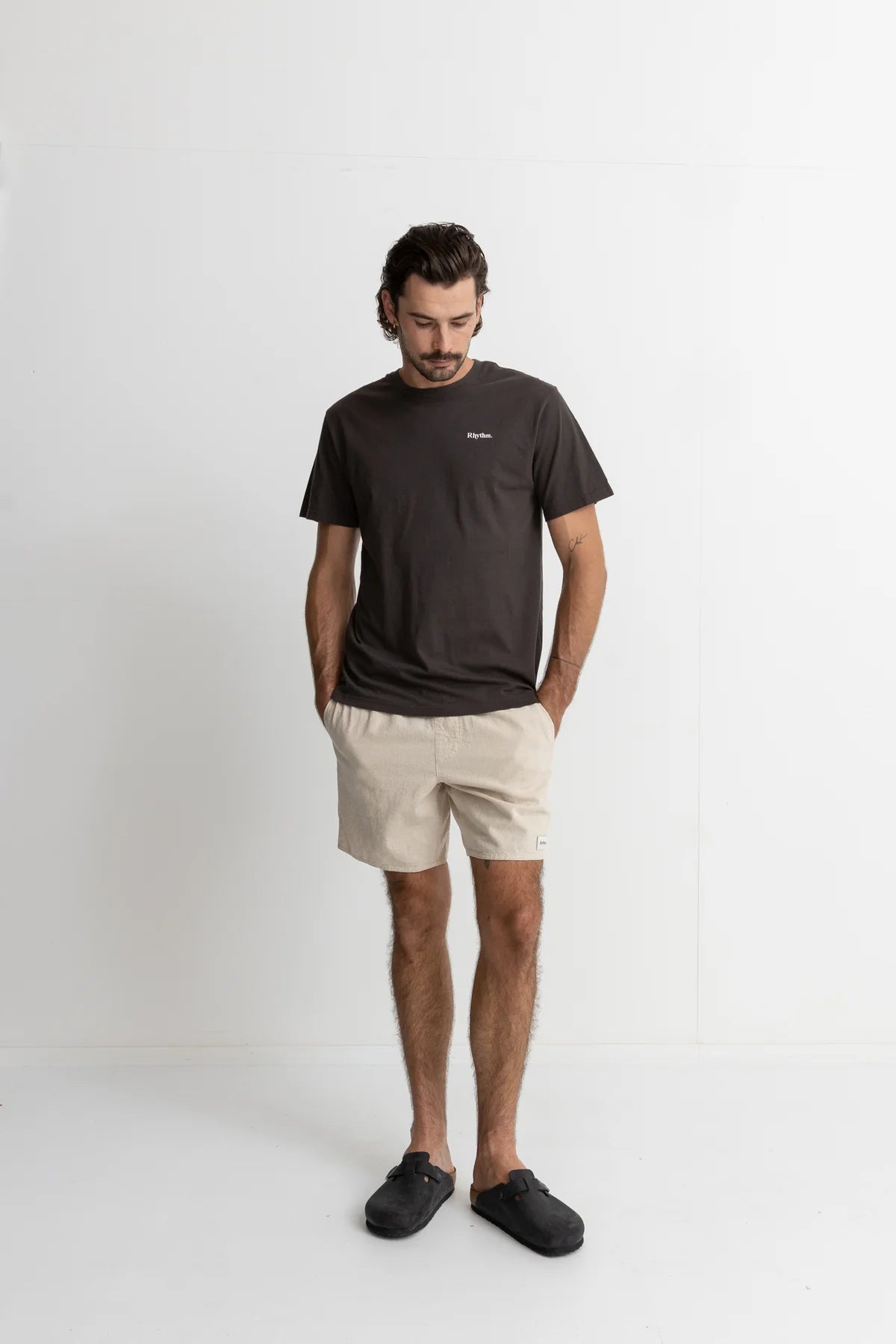 RHYTHM CLASSIC LINEN JAM MENS 17 INCH ELASTIC WAIST SHORT SAND
