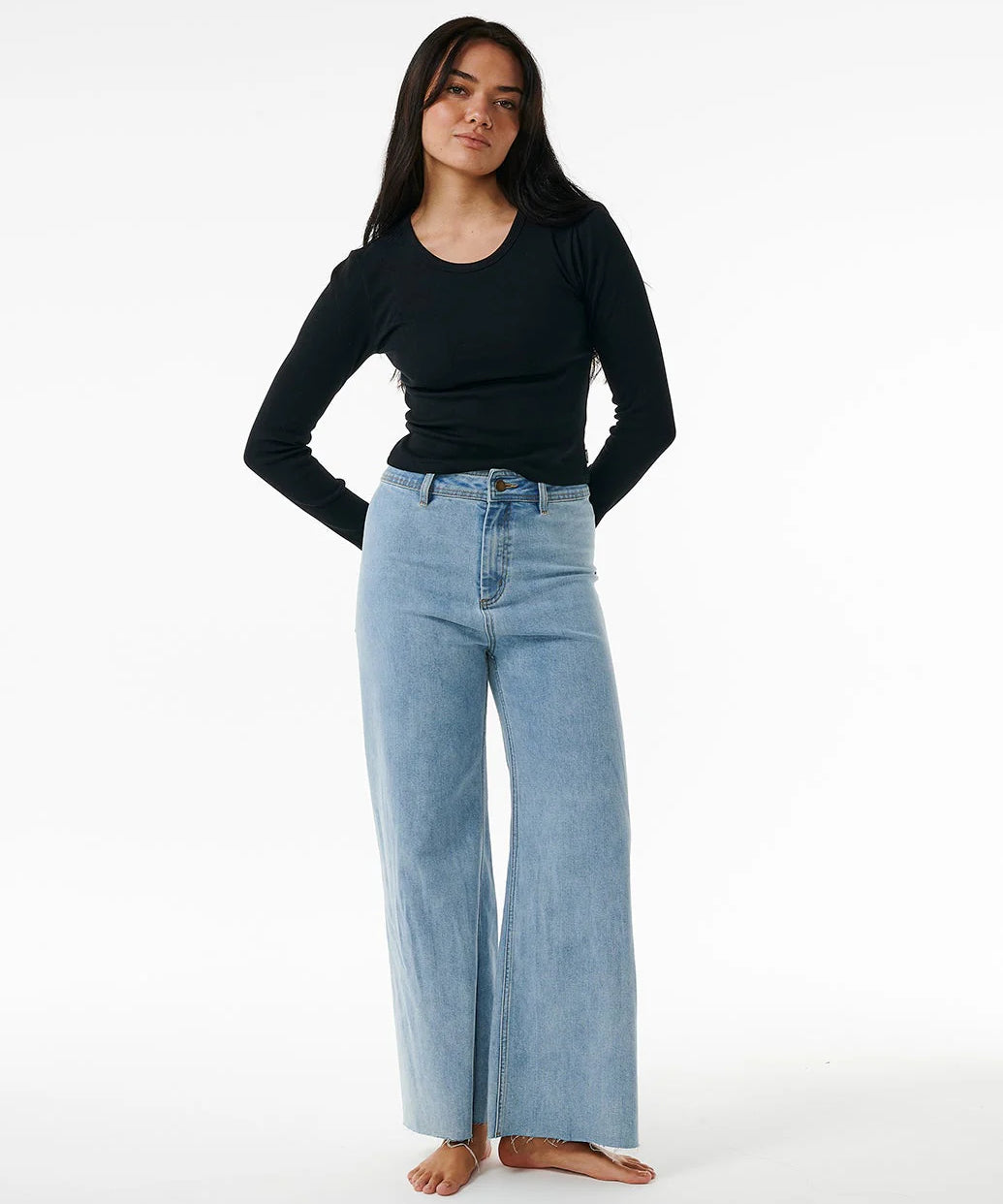 classic-ribbed-long-sleeve-tee-black1.webp