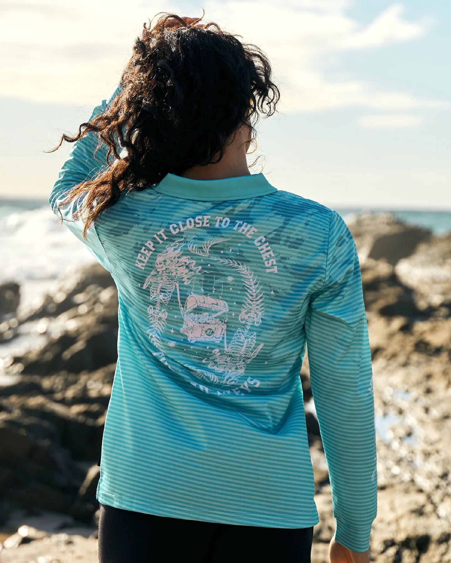 MAD HUEYS CLOSE CHEST WOMENS UPF 50+ FISHING JERSEY CANDY BLUE