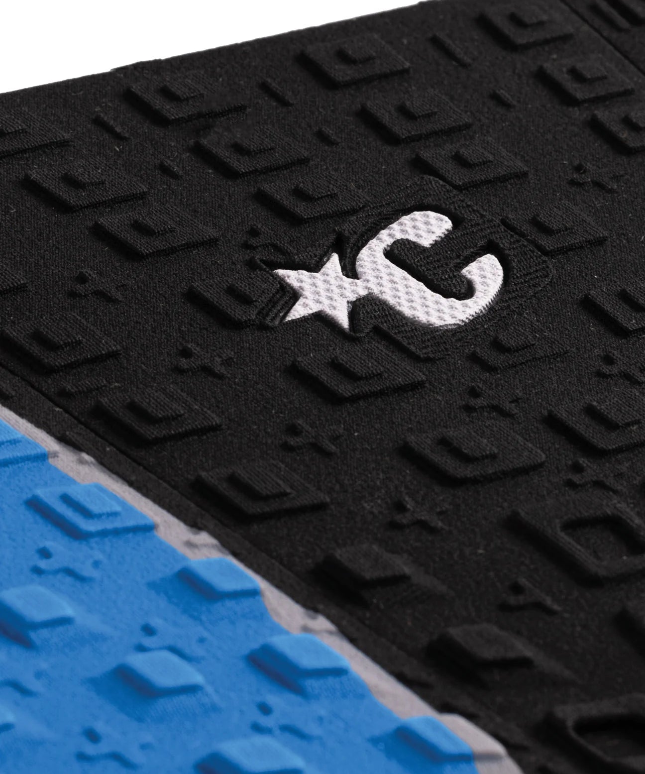 creatures-ethan-ewing-proto-1-5-pin-tail-traction-pad-eco-black-cobalt-bodhi-surf1.webp