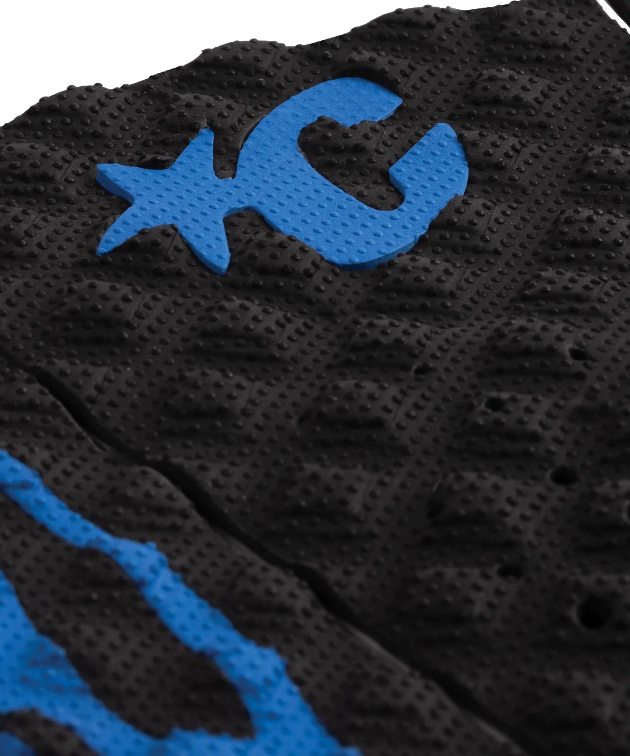creatures-of-leisure-griffin-colapinto-traction-pad-black-cobalt1.webp
