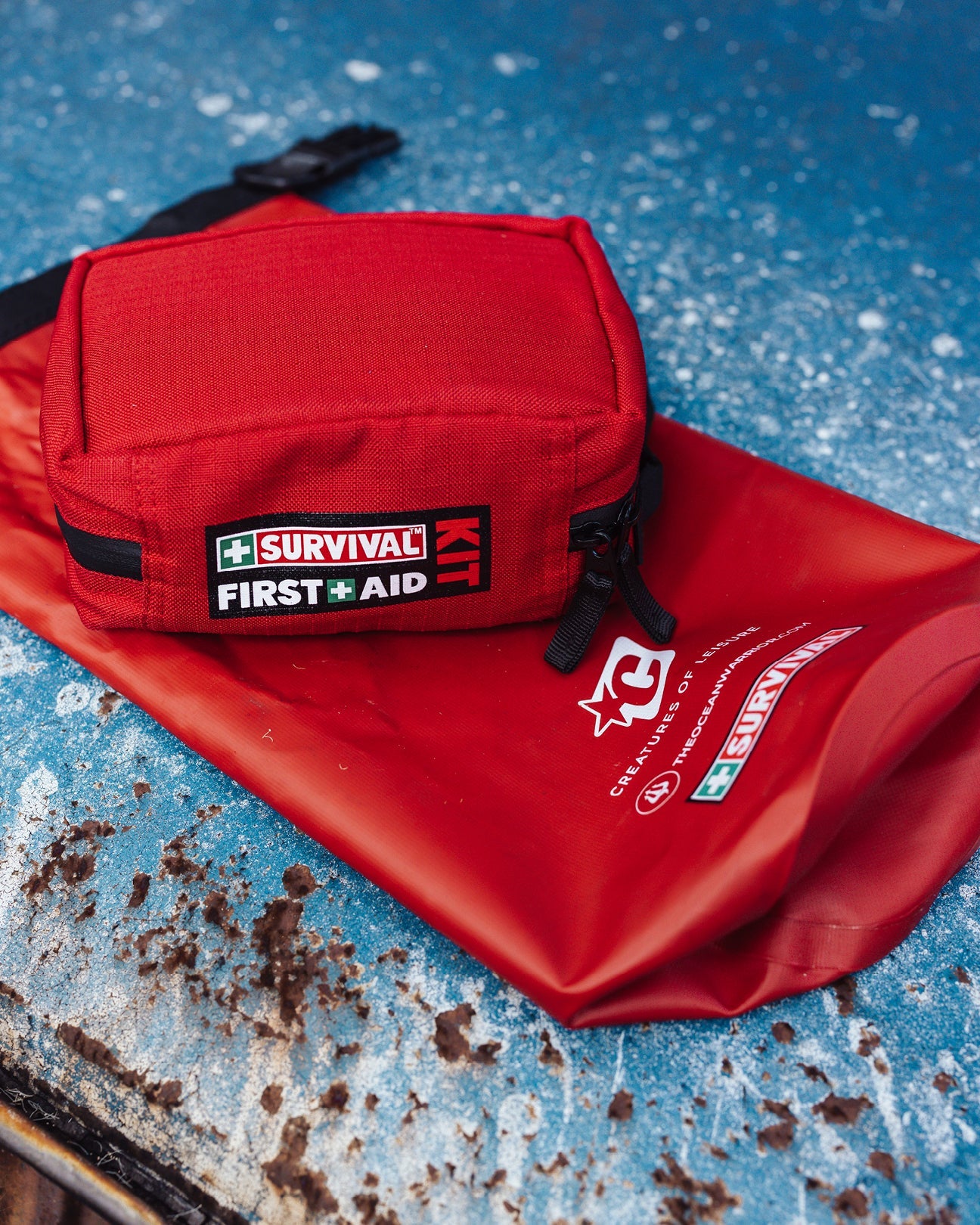 CREATURES OF LEISURE SURVIVAL FIRST AID KIT THE OCEAN WARRIOR