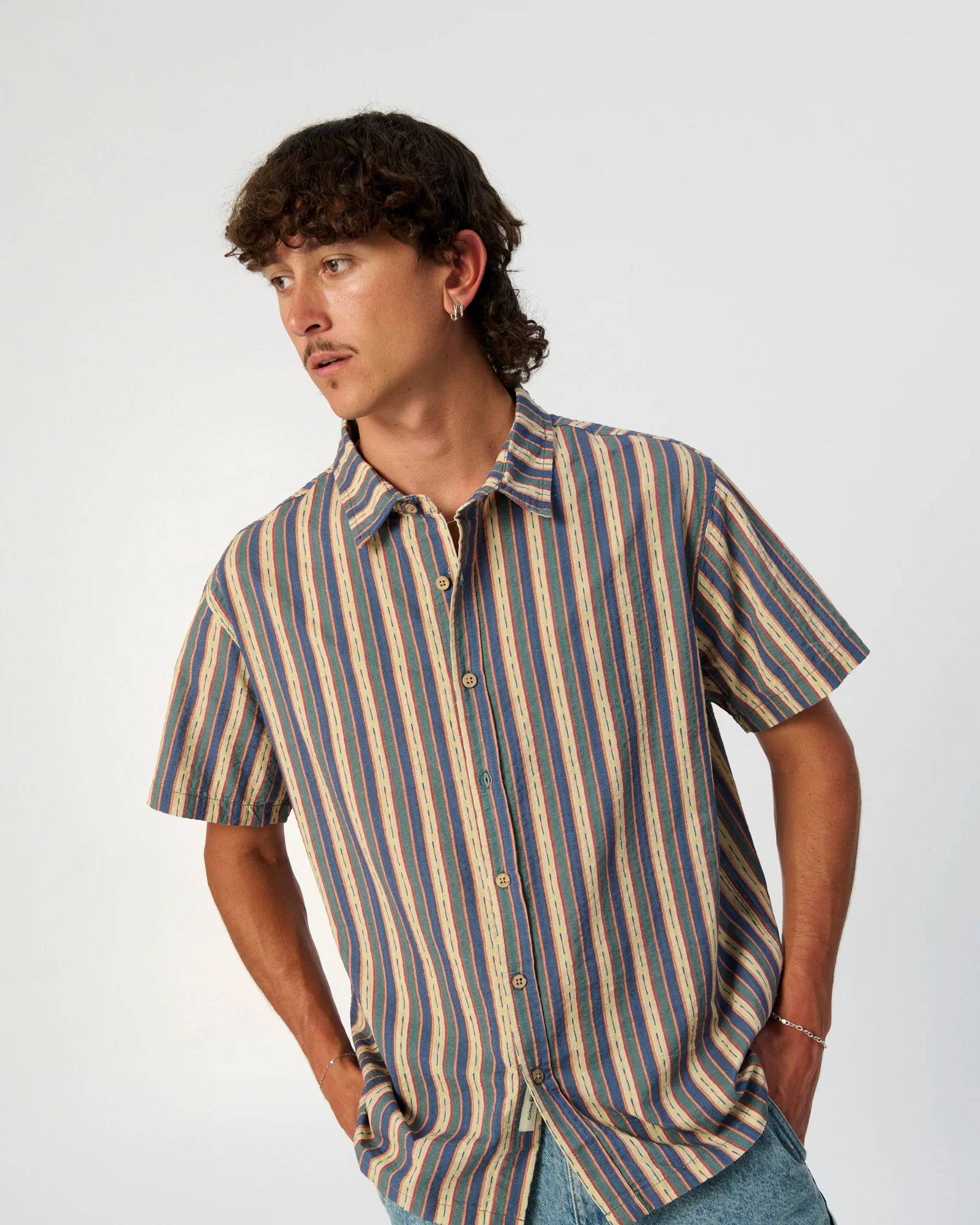 THE CRITICAL SLIDE TEMPLE SEERSUCKER RESORT SHIRT TEXTURED BUTTON UP DUSTY GREEN