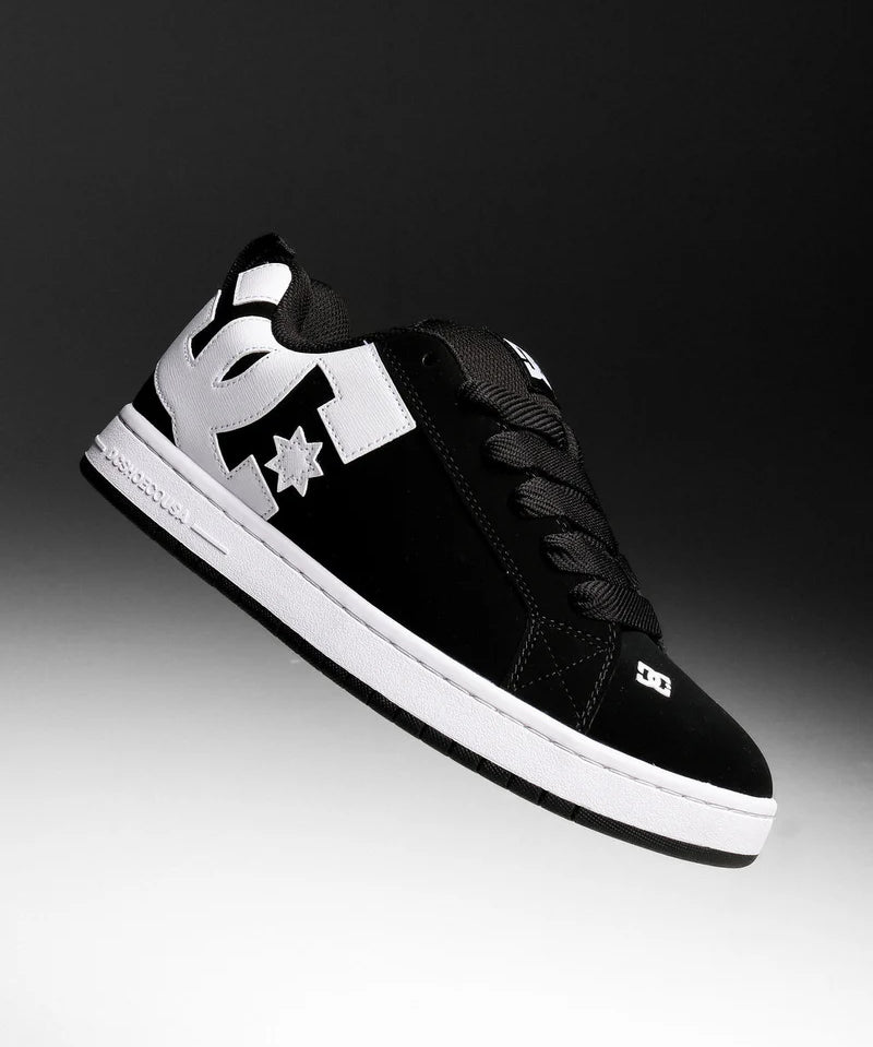 dc-shoes-court-graffik-sneakers-black.webp