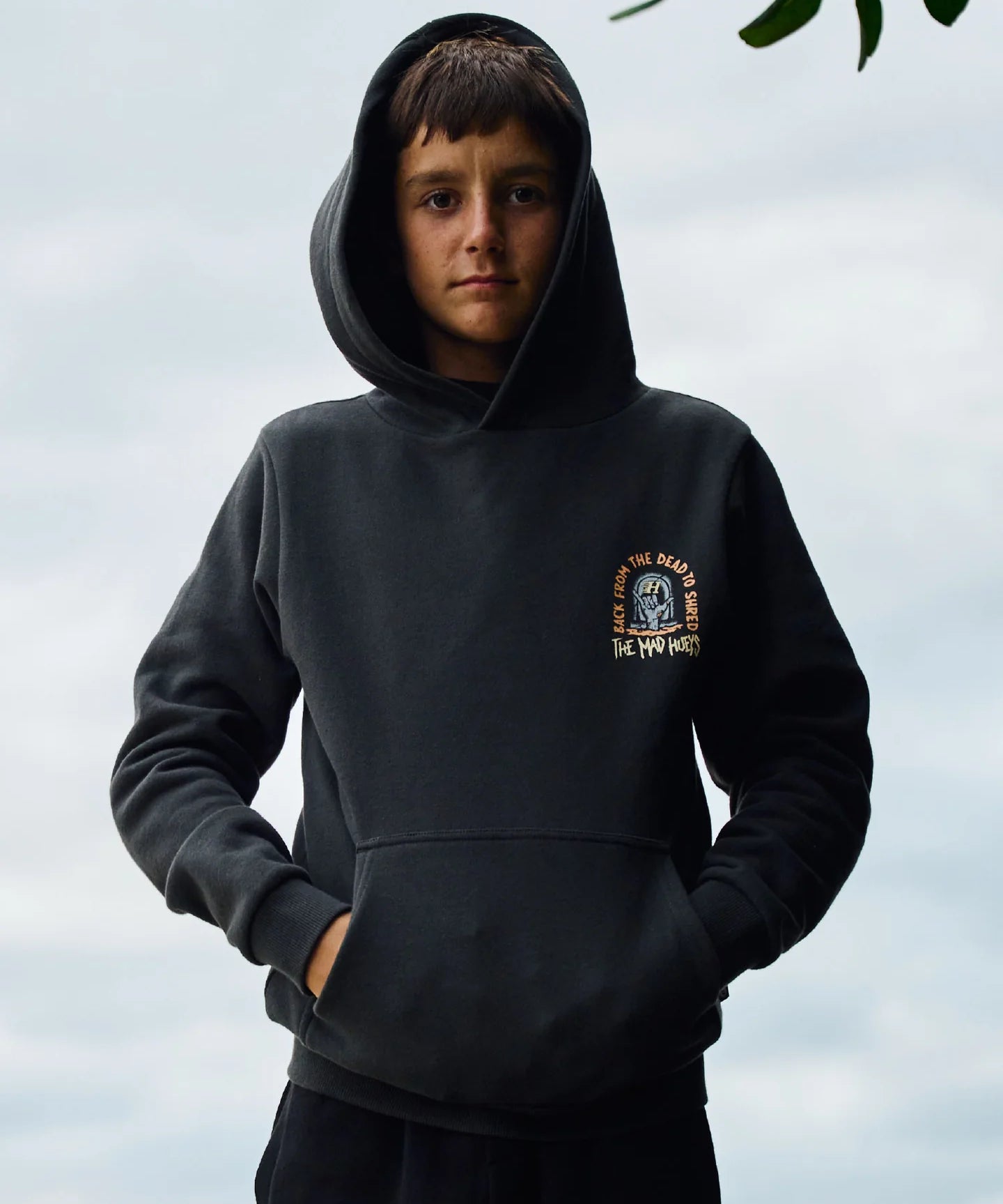 dead-shred-youth-hooded-pullover-vintage-black1.webp