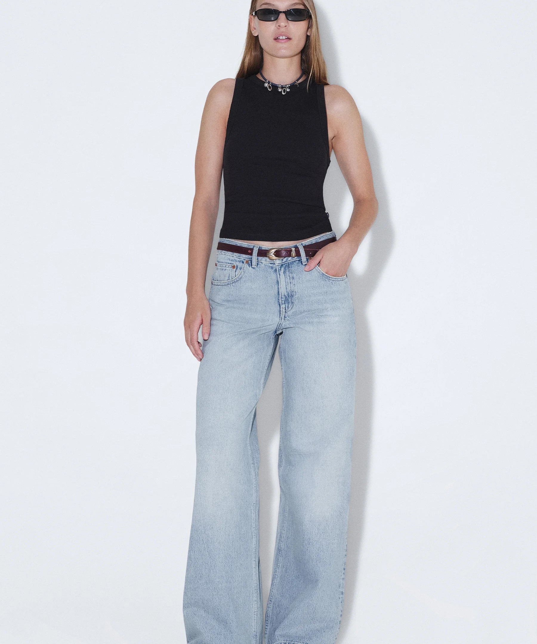 dr-denim-rhue-low-wide-jeans-drift-pale-used.webp