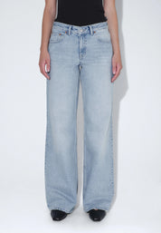 DR. DENIM RHUE LOW WIDE JEANS – DRIFT PALE USED