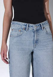 DR. DENIM RHUE LOW WIDE JEANS – DRIFT PALE USED