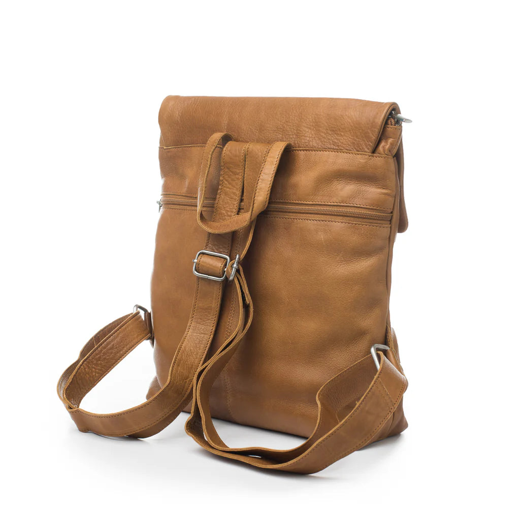 dusky-robin-neve-leather-backpack-tan1.webp