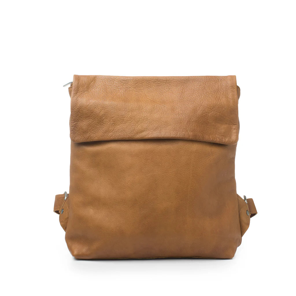 DUSKY ROBIN NEVE LEATHER BACKPACK – TAN