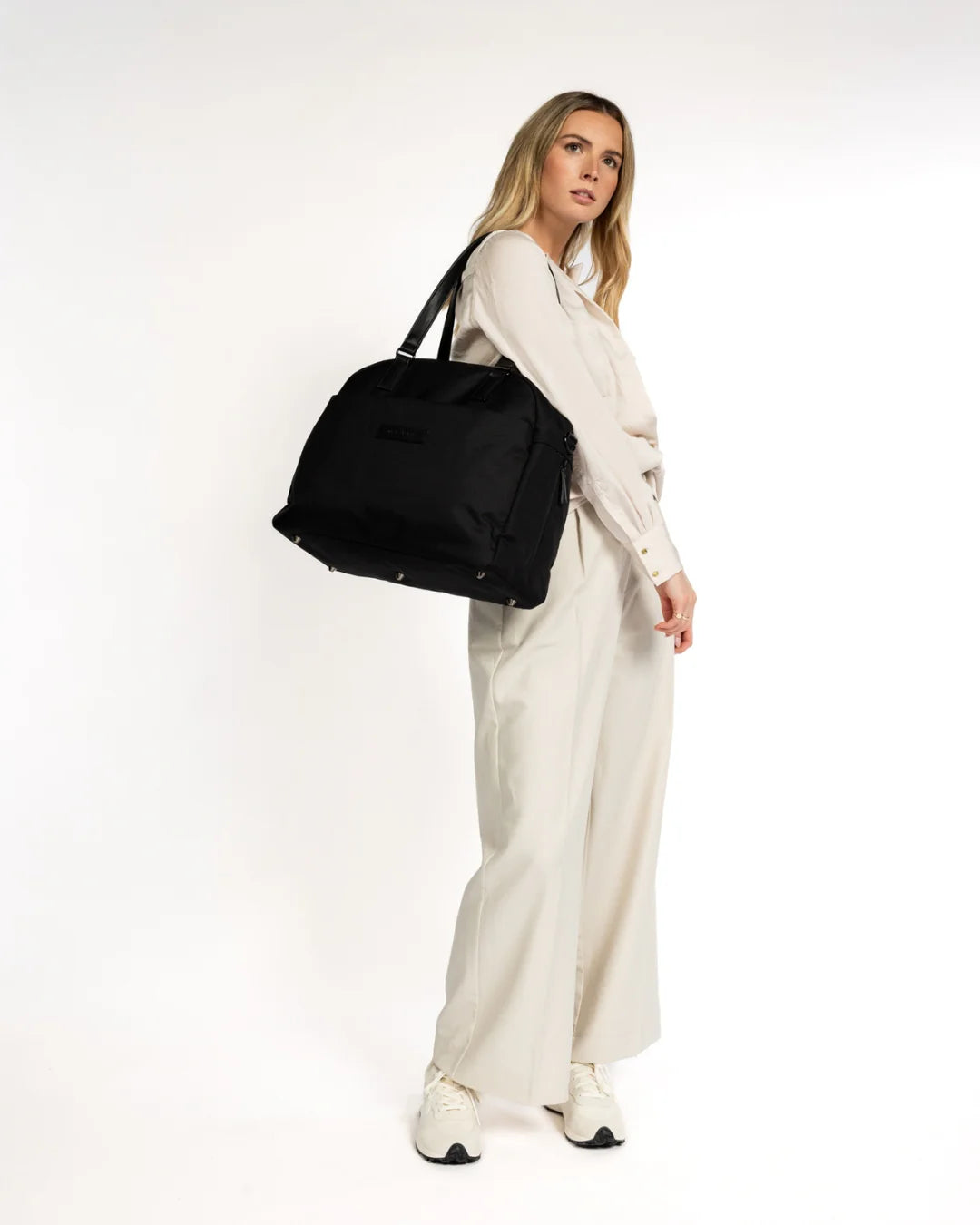 DUSKY ROBIN TOKYO LEATHER TOTE – BLACK