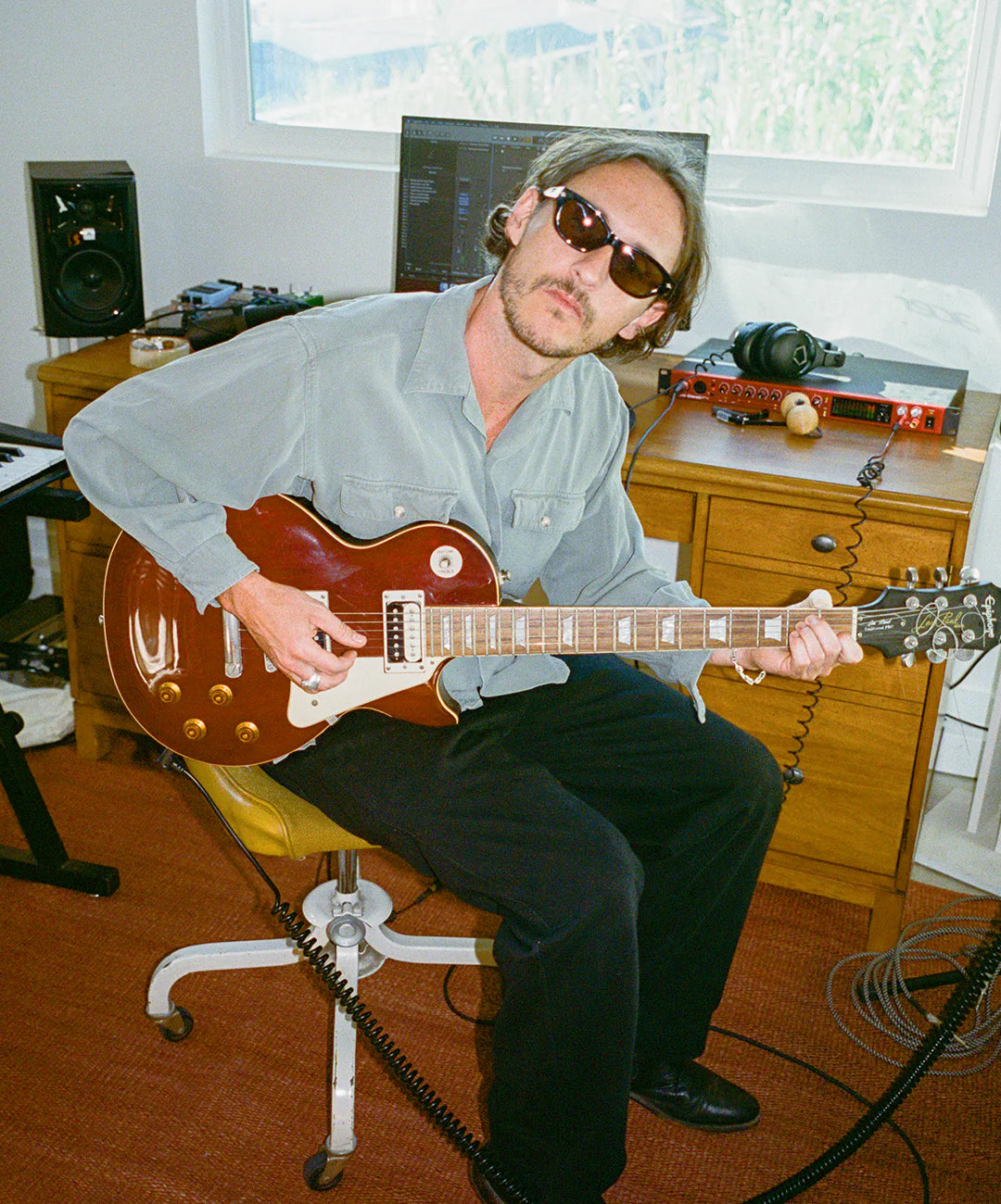 FREQUENCY - BLACK POLISHED / BRONZE POLARIZED