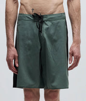 FORMER TEAM 19" TRUNK MENS BOARDSHORTS PERFORMANCE SURF SHORTS PINE