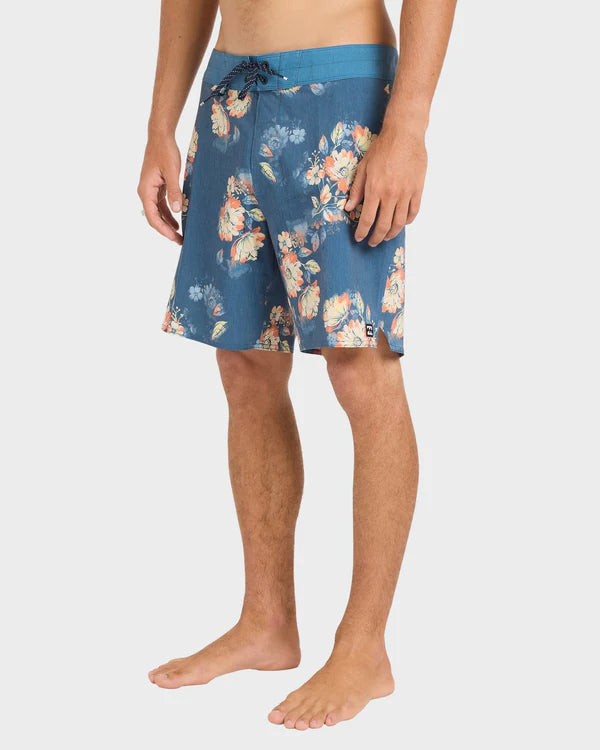 BILLABONG GOOD TIMES PRO MENS 17.5 INCH BOARDSHORTS DARK DENIM SURF SHORTS