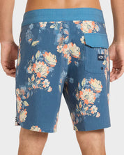 BILLABONG GOOD TIMES PRO MENS 17.5 INCH BOARDSHORTS DARK DENIM SURF SHORTS