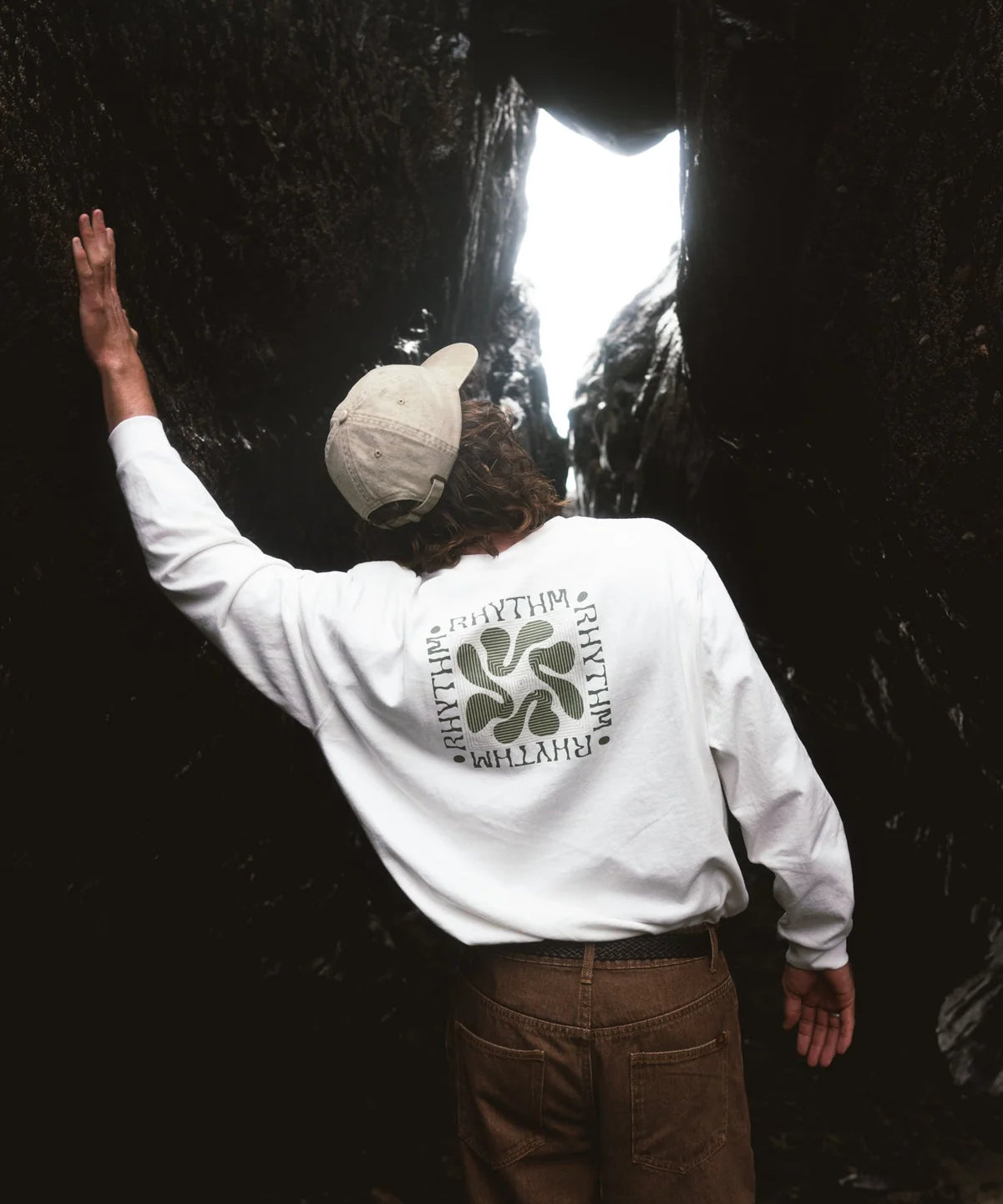 grange-loose-fit-ls-tshirt-ecru.webp