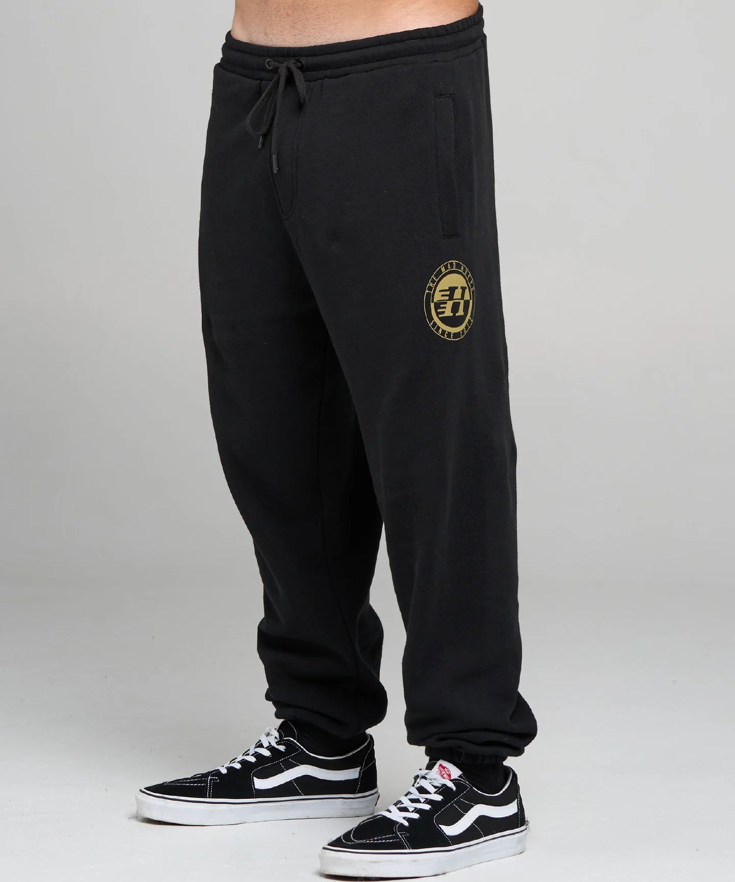 h-series-split-trackpant-black1.webp