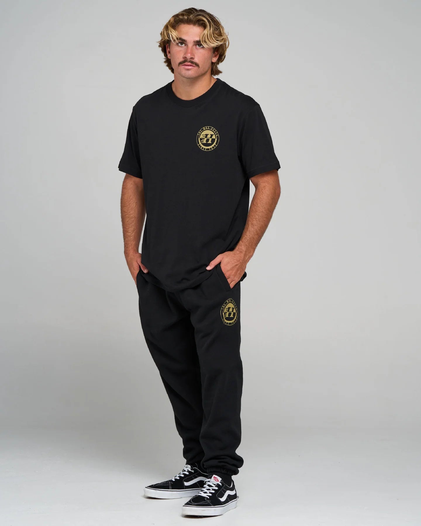 THE MAD HUEYS H SERIES SPLIT TRACKPANT MEN’S FLEECE LOUNGE PANTS BLACK