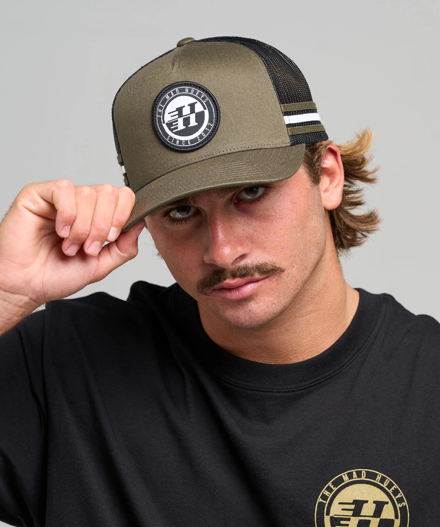 h-series-split-twill-trucker-cap-olive.webp