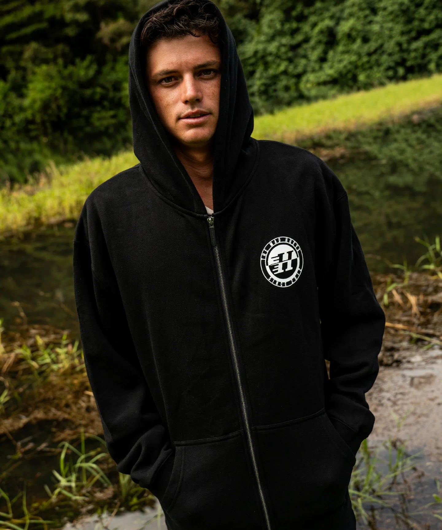 h-series-split-zip-hoodie-black1.webp