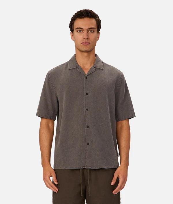 industrie-washed-marbella-short-sleeve-shirt-gunmetal.webp