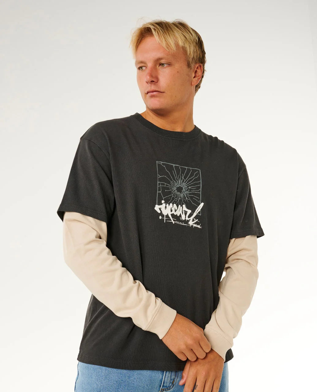 RIP CURL INNER VISIONS SMASHED LONG SLEEVE LOOSE TEE WASHED BLACK