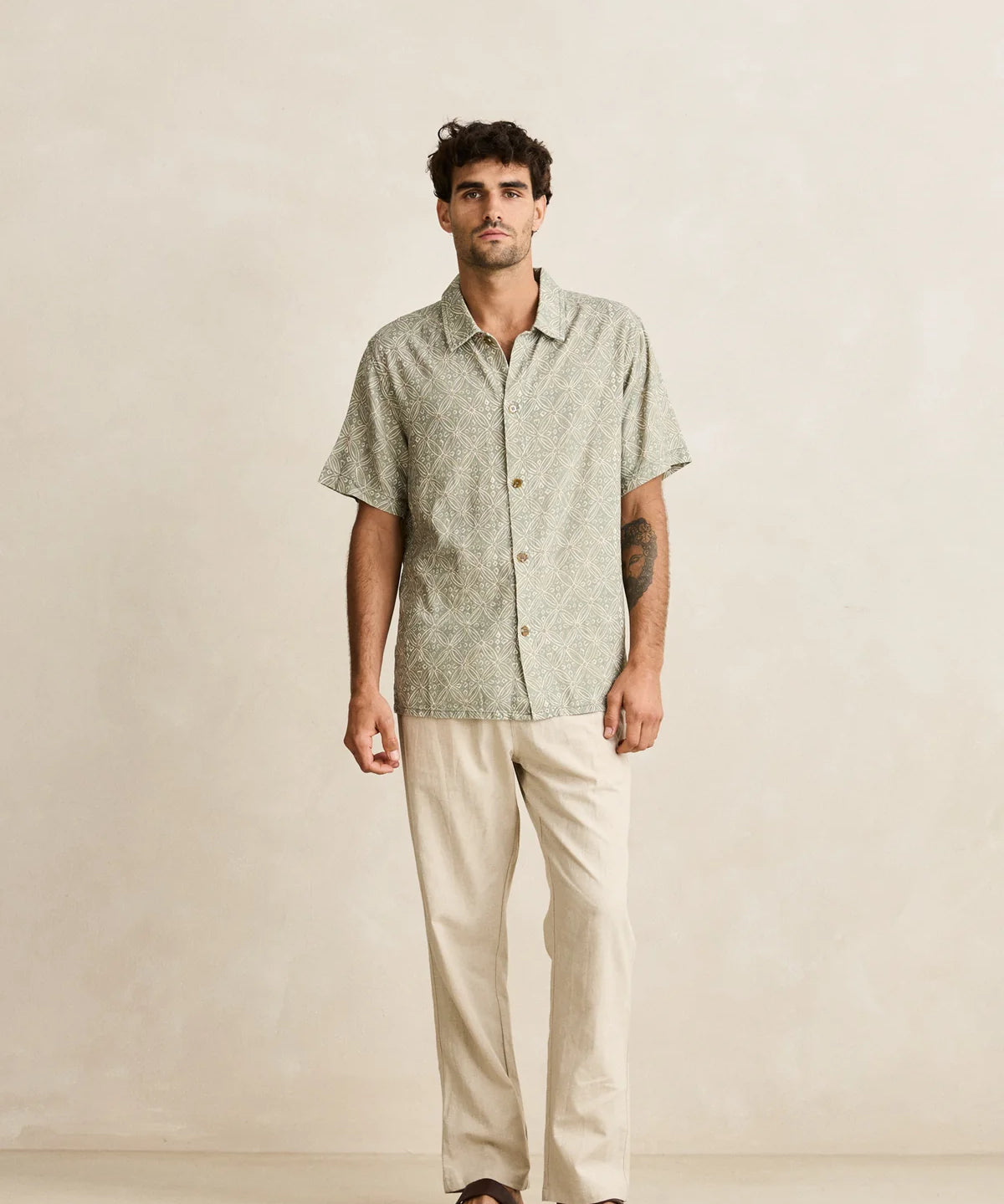 java-ss-shirt-olive1.webp