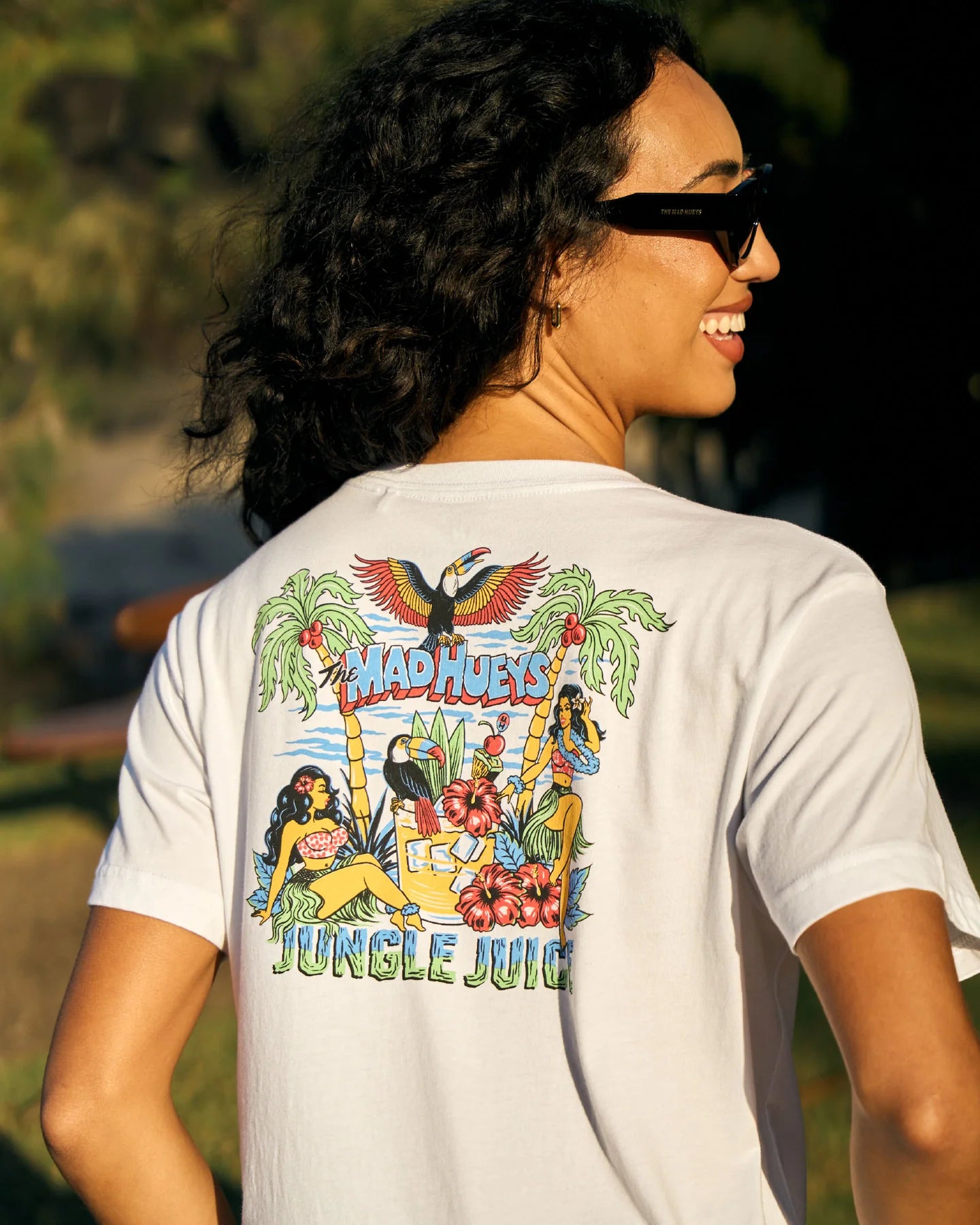 THE MAD HUEYS JUNGLE JUICE WOMENS SURF TEE WHITE COTTON FISHING LIFESTYLE TSHIRT