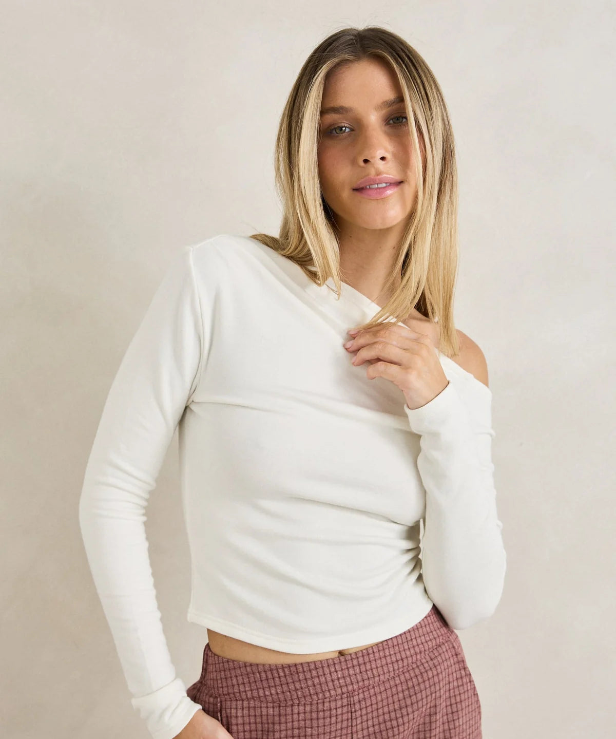 juno-long-sleeve-top-white1.webp