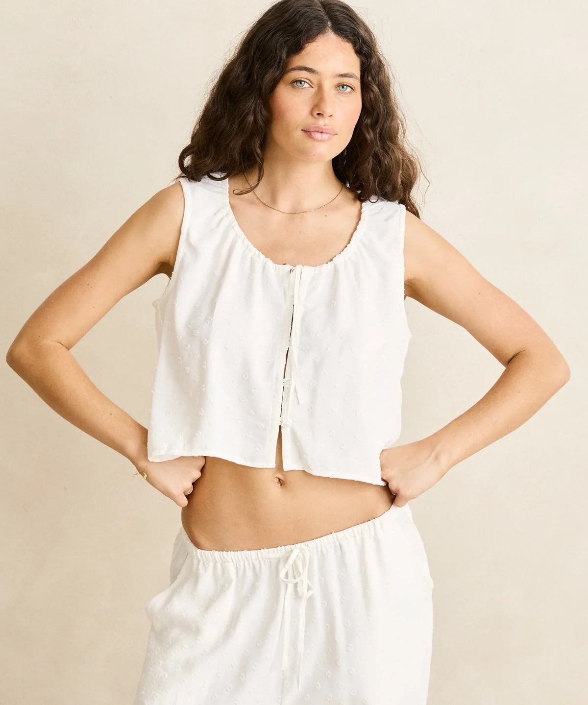 leni-vest-top-white1.webp