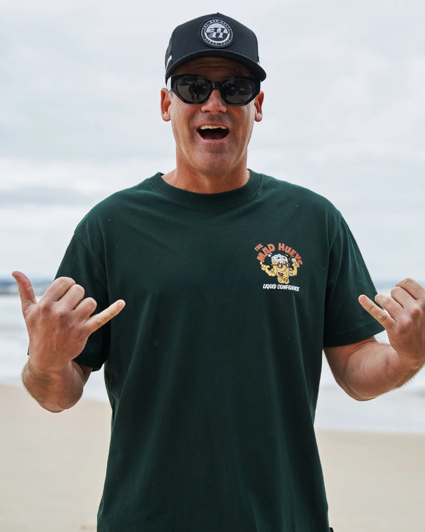 THE MAD HUEYS LIQUID CONFIDENCE SS TEE