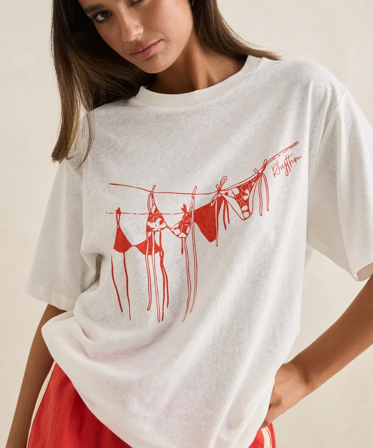 melia-oversized-t-shirt-red.webp