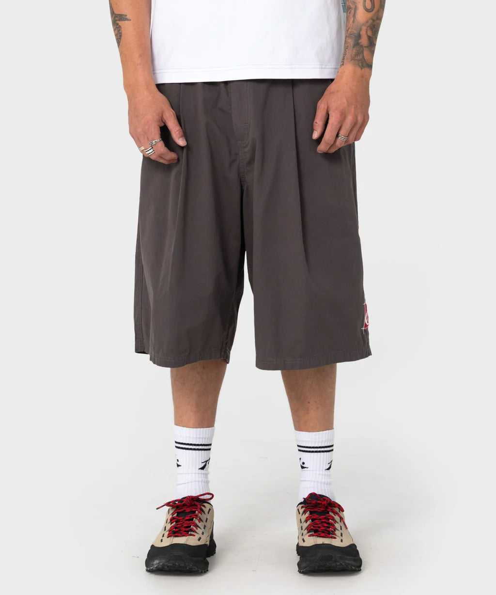 mista-mista-baggy-pleated-short-carbon.webp