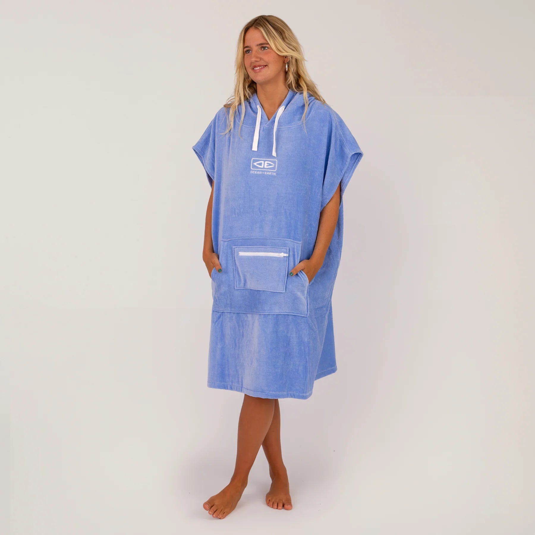 OCEAN & EARTH LADIES HOODED PONCHO – CORNFLOWER
