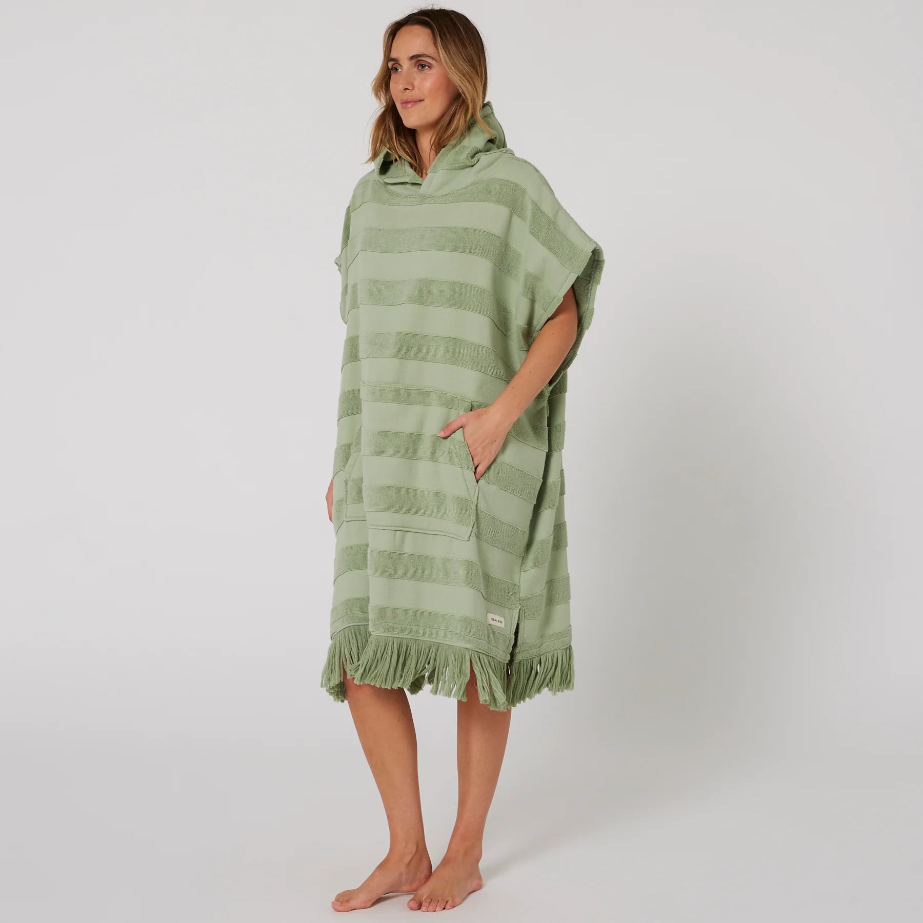OCEAN & EARTH LADIES LAYZ HOODED PONCHO – SAGE