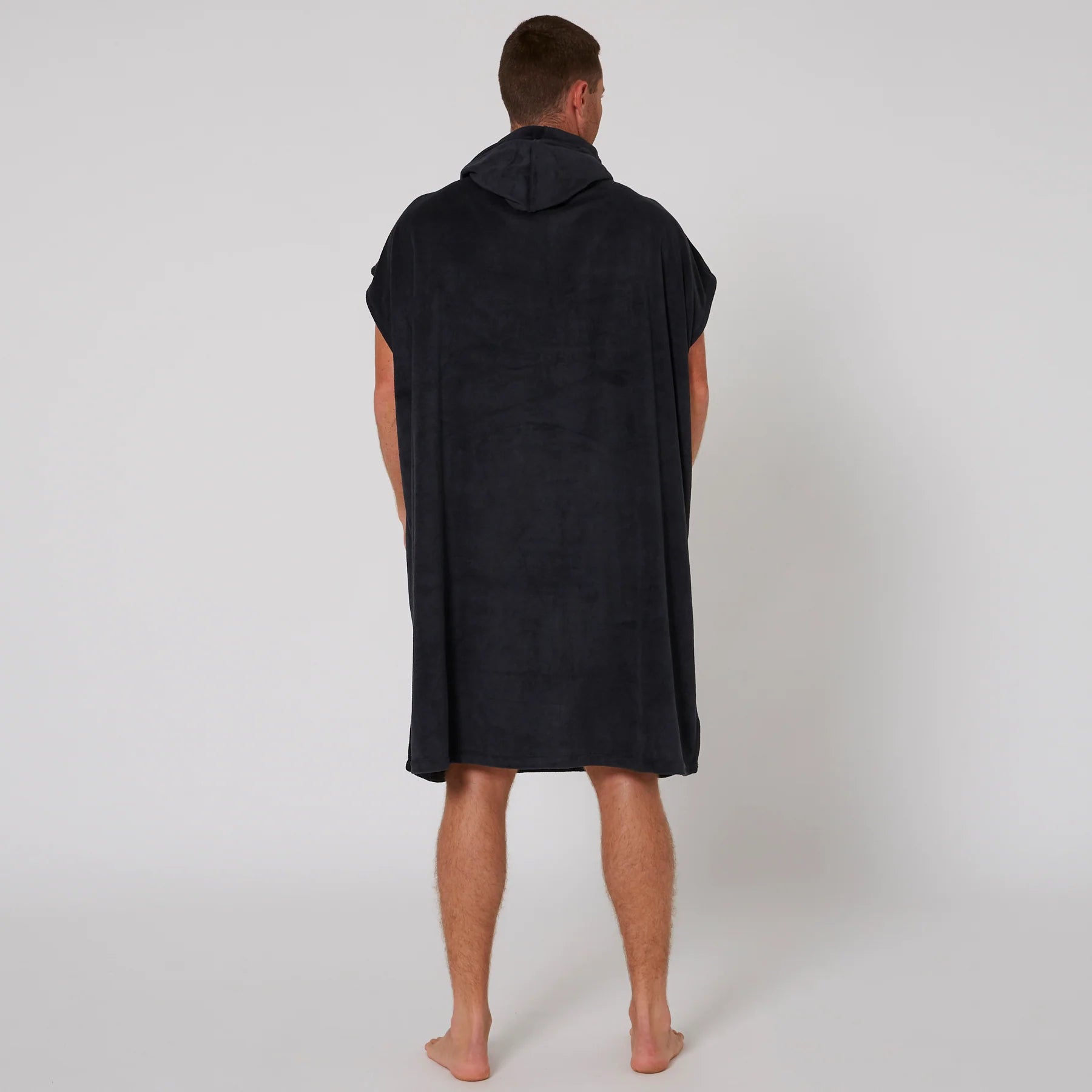 OCEAN & EARTH MENS SURF ESSENTIAL HOODED PONCHO – DULL BLACK