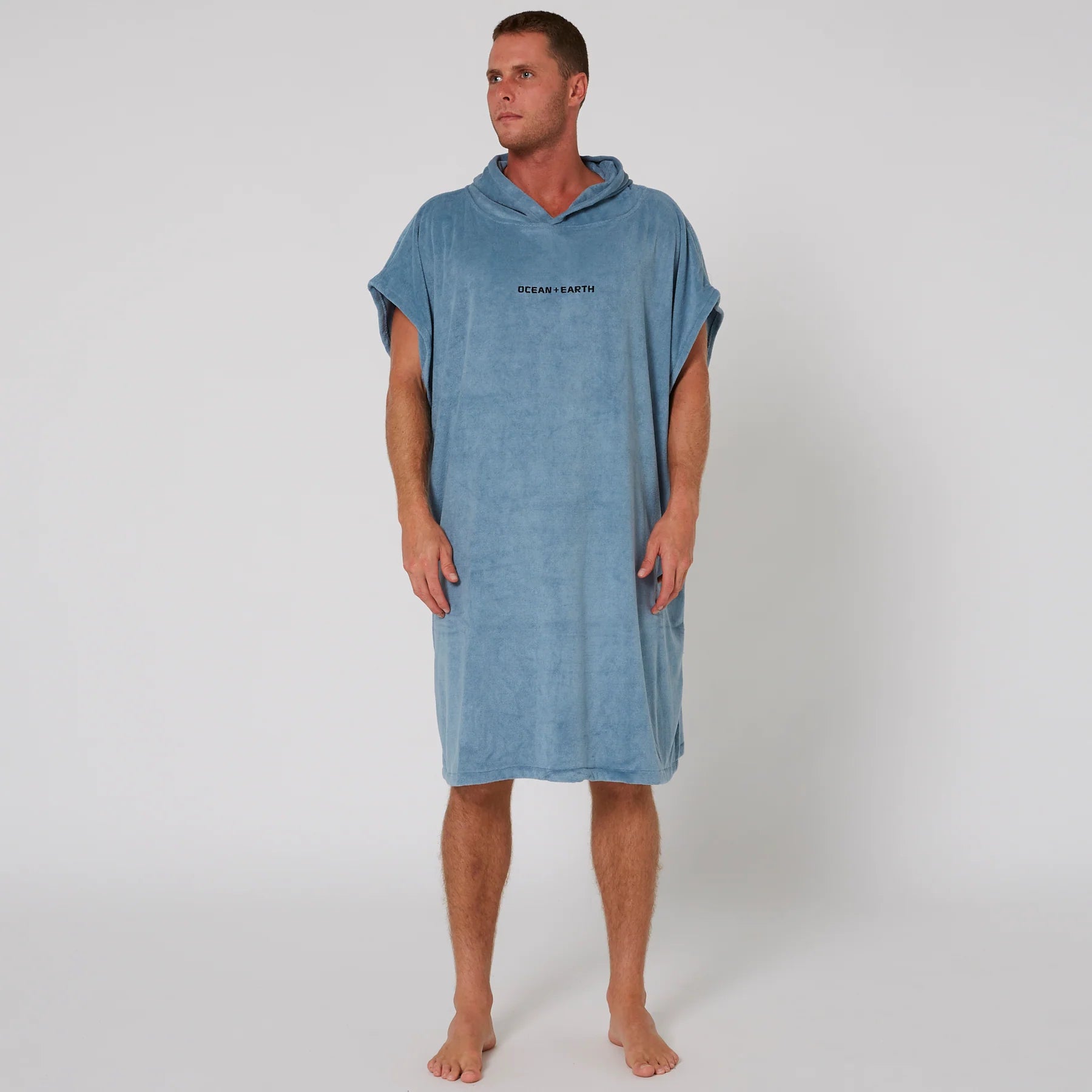 ocean-earth-mens-surf-essential-hooded-poncho-petrol.webp